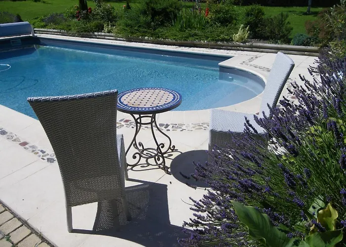 La Griotte 2 & Spa&piscine 3* Pennedepie